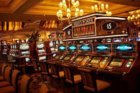 ufa747 Live Baccarat ဂိမ်း ဒီလာနှင့် တိုက်ရိုက်ကစားနေသောပုံ